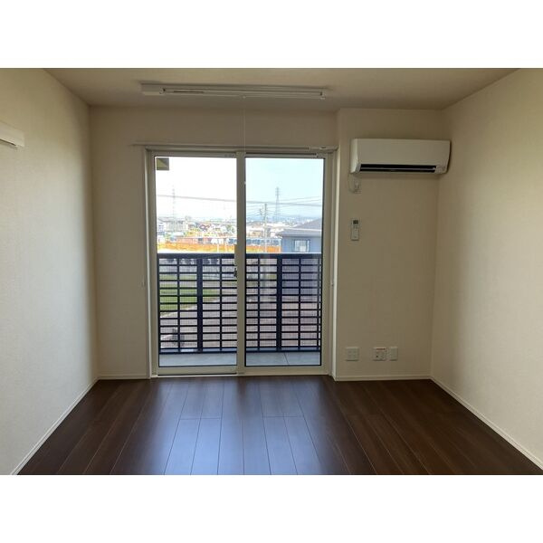 Ｄ－ｒｏｏｍ甲山寺　　刈谷市近郊の賃貸ならクラスホーム刈谷店の居間・リビング