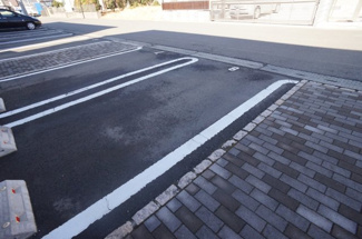 【駐車場】
