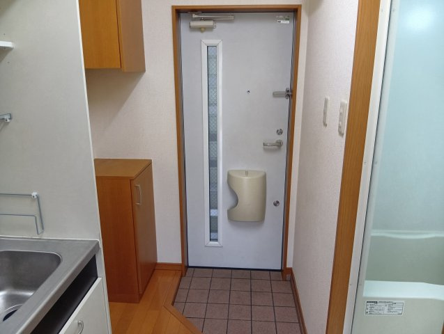 E-CASA入明の玄関|明るい玄関です