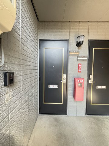 セジュールサバス　C棟の玄関