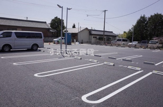 【駐車場】