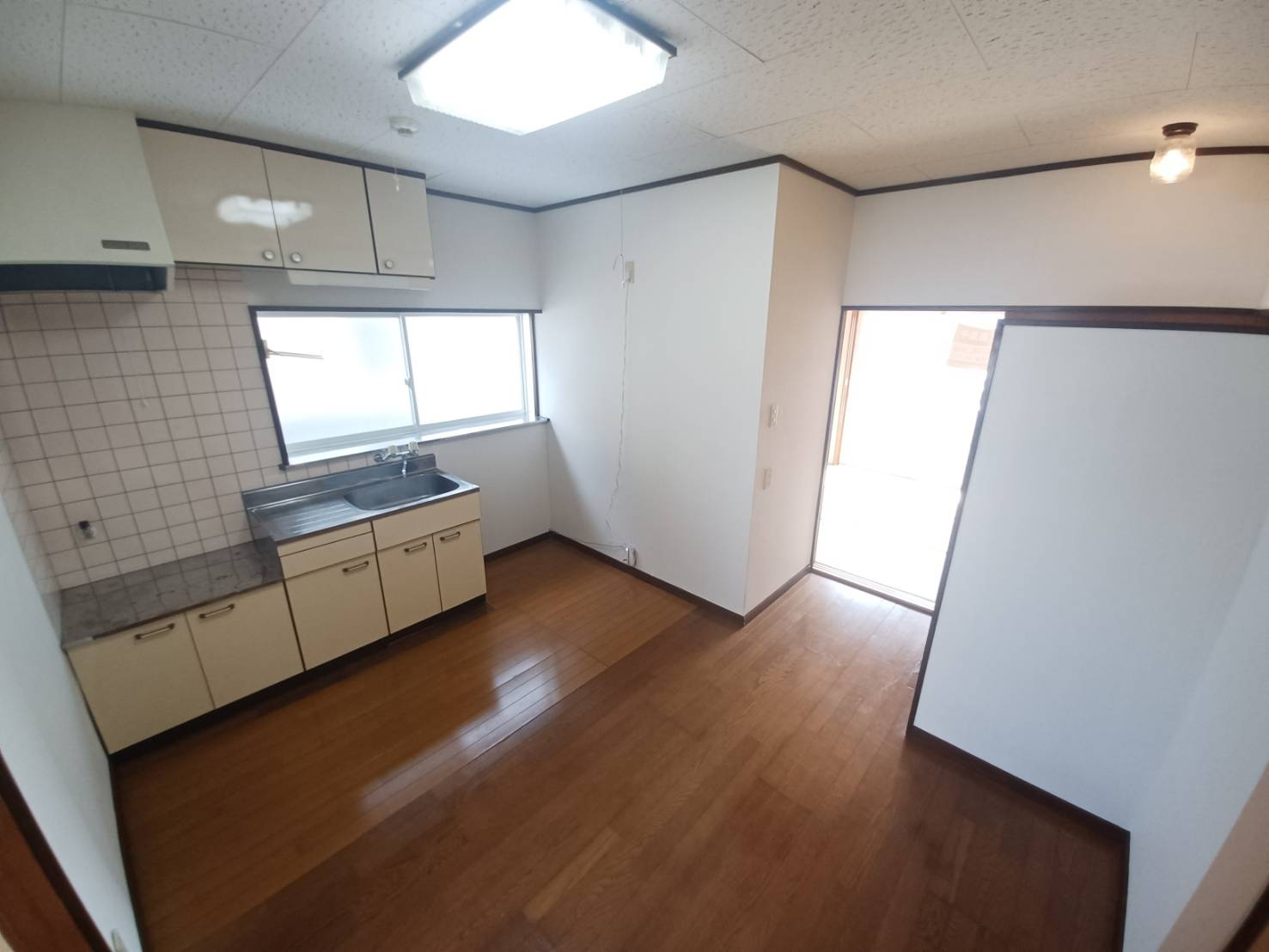 コーポミマスの居間・リビング