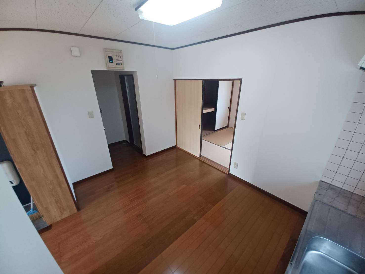 コーポミマスの居間・リビング