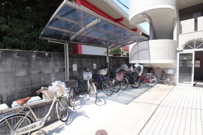 【その他共用部分】 | ロイヤルハイツ深井清水 | 駐輪場
