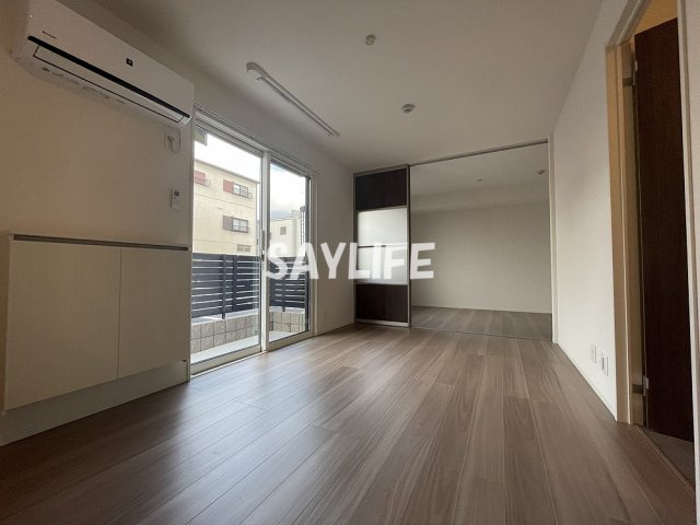 ラリュールの居間・リビング