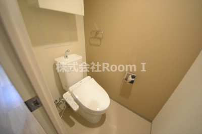 【トイレ】 | MIRANO SAKAISUJI | シンプルで使いやすいトイレです