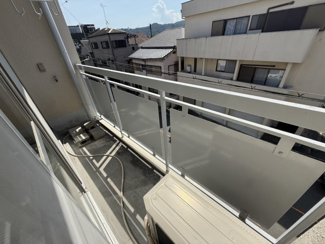 伸和マンションのバルコニー|開放的で明るい空間を演出してくれるバルコニーです