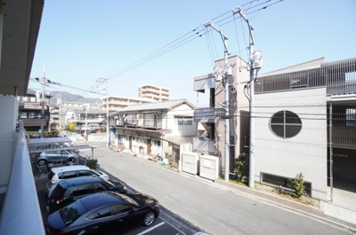 【展望】 | エメラルドマンション庚午北（リノベーション済） | 【北東側の眺望】
R4年4月リノベーション完了予定！
工事中も内見できます！是非、色々とご相談下さい！