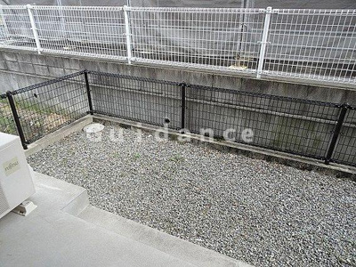 【庭】 | プラシード勝根B