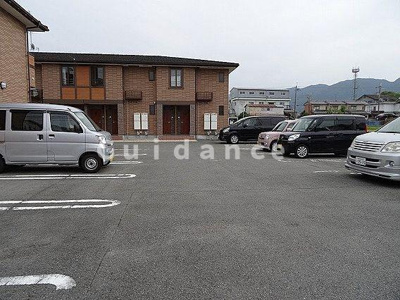 【駐車場】 | プラシード勝根B