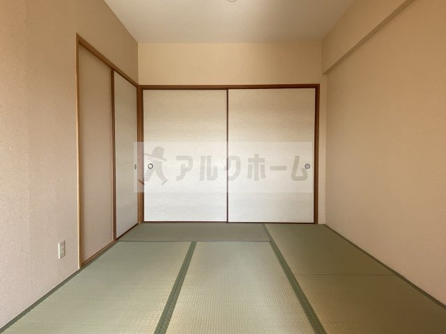 メゾンマルソーの和室