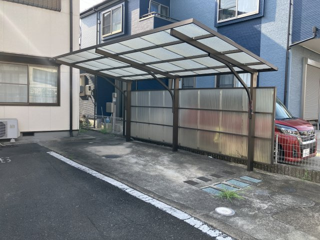 コーポ小西の駐車場