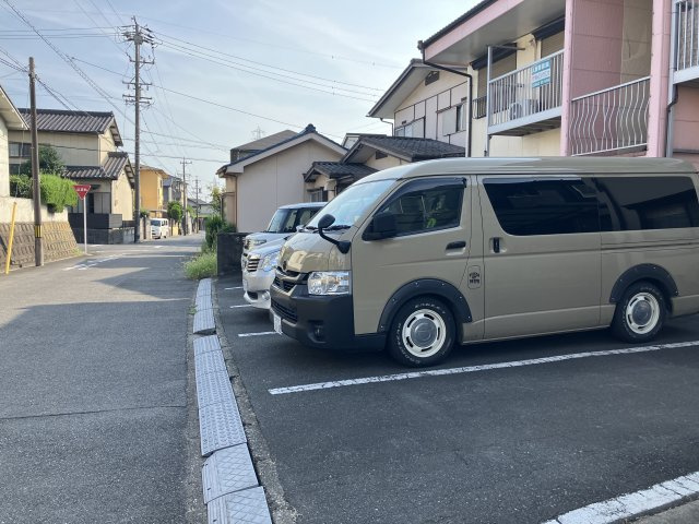 コーポ小西の駐車場
