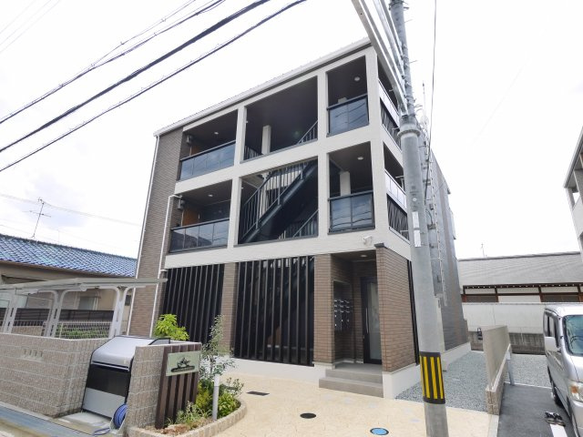 ガーデン・ヴィラ　サンサン