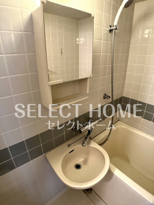 【洗面所】 | トウカイハイツ | コンパクトで使いやすい洗面所