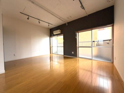 【居間・リビング】 | マーブルコート小山