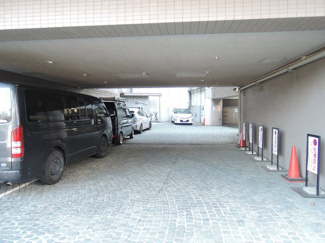 【駐車場】 | 平置き駐車場です。