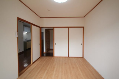 【寝室】 | 幸コーポ | 落ち着いて過ごせるお部屋なので、寝室にいかがでしょうか