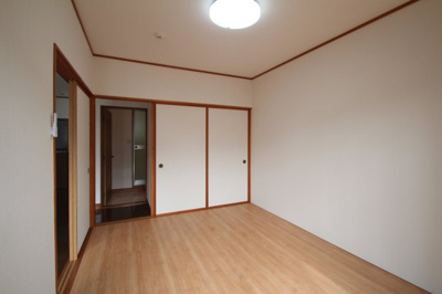 【寝室】 | 幸コーポ | 使い勝手のいい寝室です