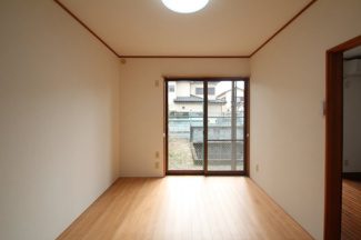 【寝室】 | 幸コーポ | 使い勝手のいい寝室です