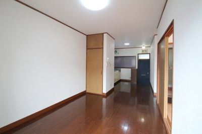 【居間・リビング】 | 幸コーポ | 12帖のLDKです