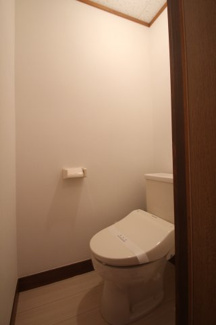 【トイレ】 | 幸コーポ | 温水洗浄便座です