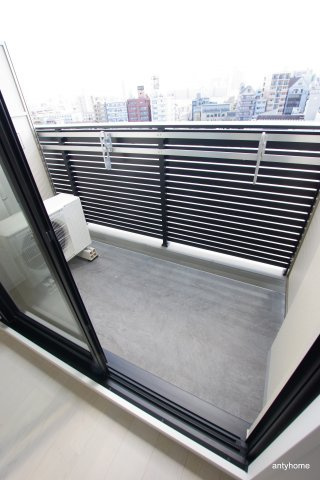 オーキッドレジデンス新大阪　仲介手数料無料のバルコニー