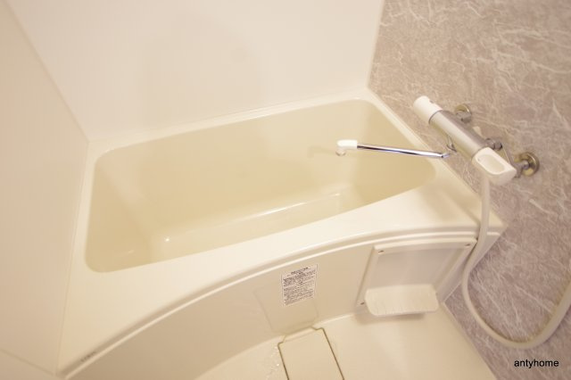 オーキッドレジデンス新大阪　仲介手数料無料の浴室