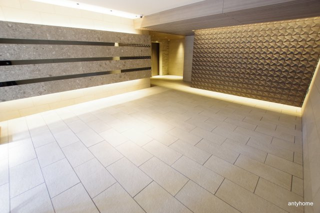 オーキッドレジデンス新大阪　仲介手数料無料のロビー