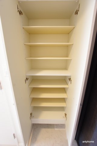 オーキッドレジデンス新大阪　仲介手数料無料の玄関