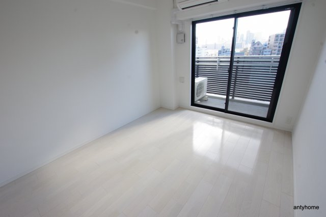 オーキッドレジデンス新大阪　仲介手数料無料の寝室