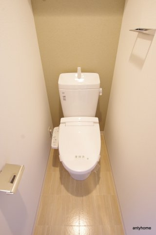 オーキッドレジデンス新大阪　仲介手数料無料のトイレ