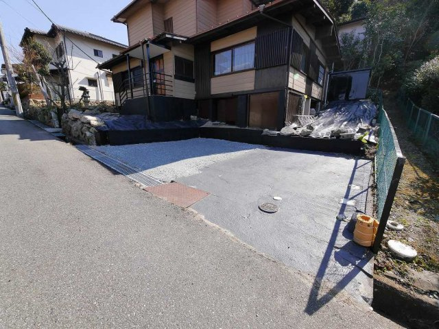 名塩山荘戸建の駐車場|◆2台可能な駐車場スペース♪