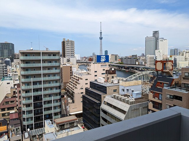 ONE ROOF RESIDENCE ASAKUSABASHIの設備|14F非常階段