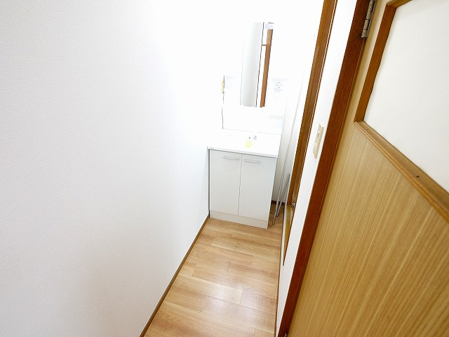 泉屋荘の洗面所|洗面所です