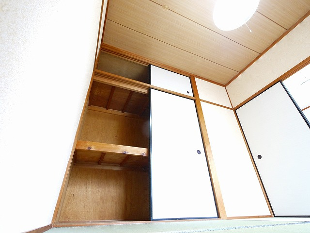 泉屋荘の収納|便利な収納スペースです