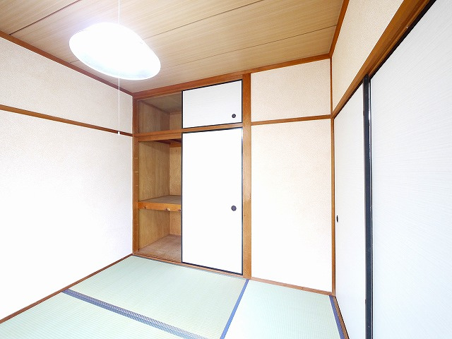 泉屋荘の和室|フローリングだけでなく、和室もあります