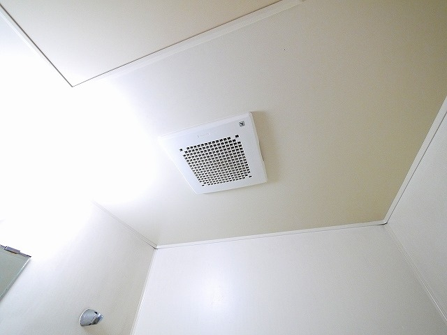 ニューハイツ三島の設備|換気扇