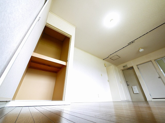 ニューハイツ三島の収納|専用の収納スペースです