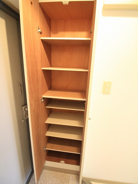 ファーストのその他|シューズBOX
