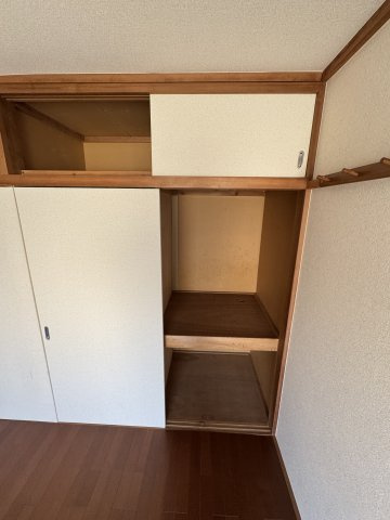 ハイツ１７の収納