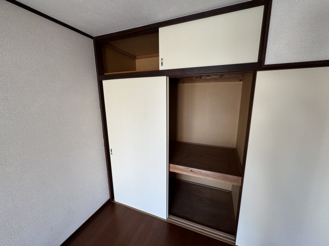 ハイツ１７の収納