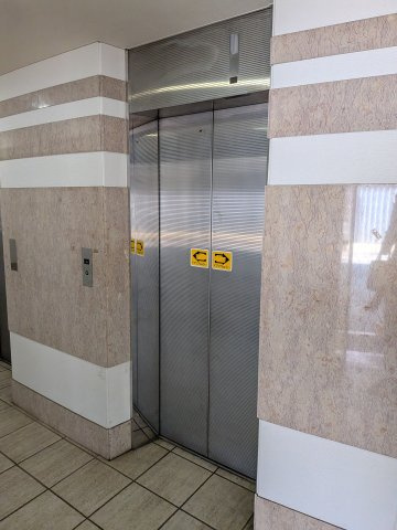 【その他共用部分】 | シンエイ第８東船橋マンション | エレベーター完備です