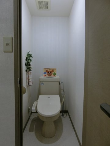エスポワール米原A棟のトイレ