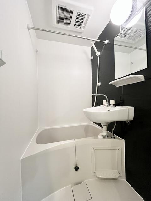 コンフォール新小岩 の浴室