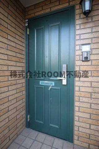 ニュウジーコート都城Ⅱの玄関|落ち着いた玄関です