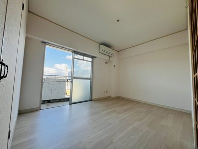 池田ビルの居間・リビング|ゆったりとしたリビングです