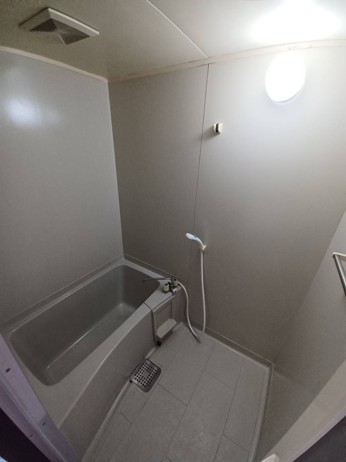 ウエストハイツの浴室