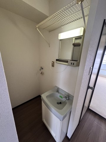 ウエストハイツの洗面所