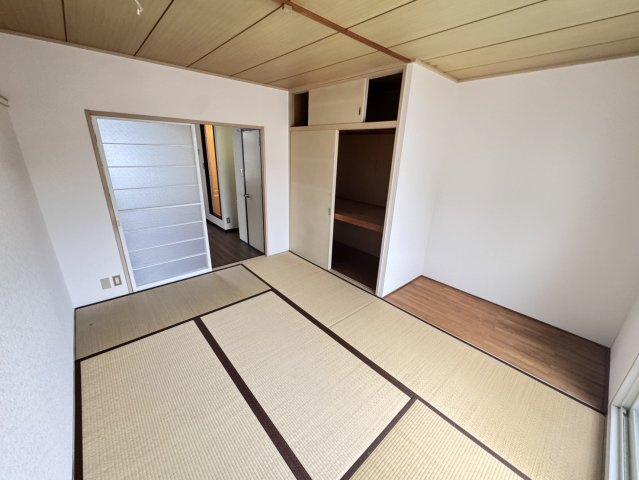 ウエストハイツの和室